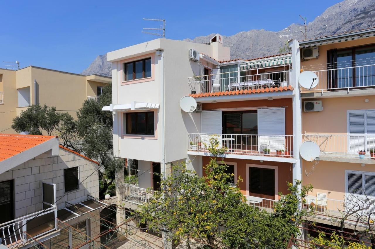 Apartments With A Parking Space Makarska - 9506 Exterior photo